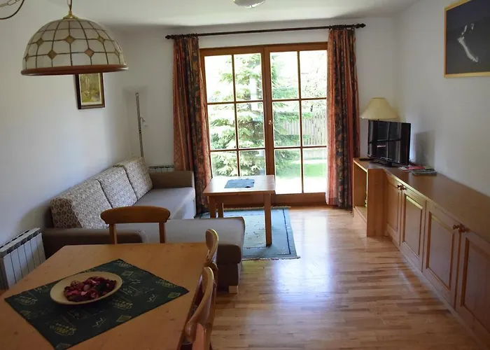 Juric * マリボル